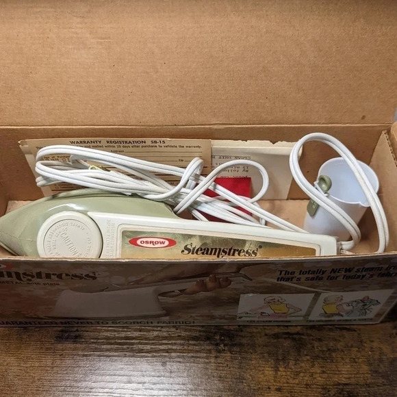 Vintage Osrow Steamstress Steam Iron-Dead stock-1973-Original Box & Papers-Retro - Picture 6 of 12